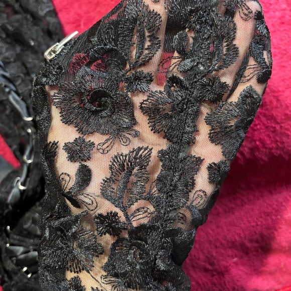 Knee high lace boots - Picture 6 of 6